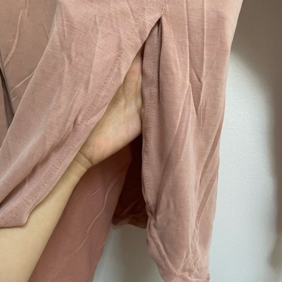 Forever 21 Curved Hem Long Sleeve Tee S - Picture 2 of 4